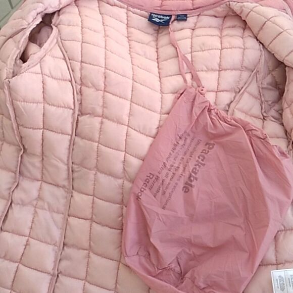Reebok NWT Women's Glacier Shield Packable Pink  Puffer Jacket. Size Medium - Picture 11 of 16